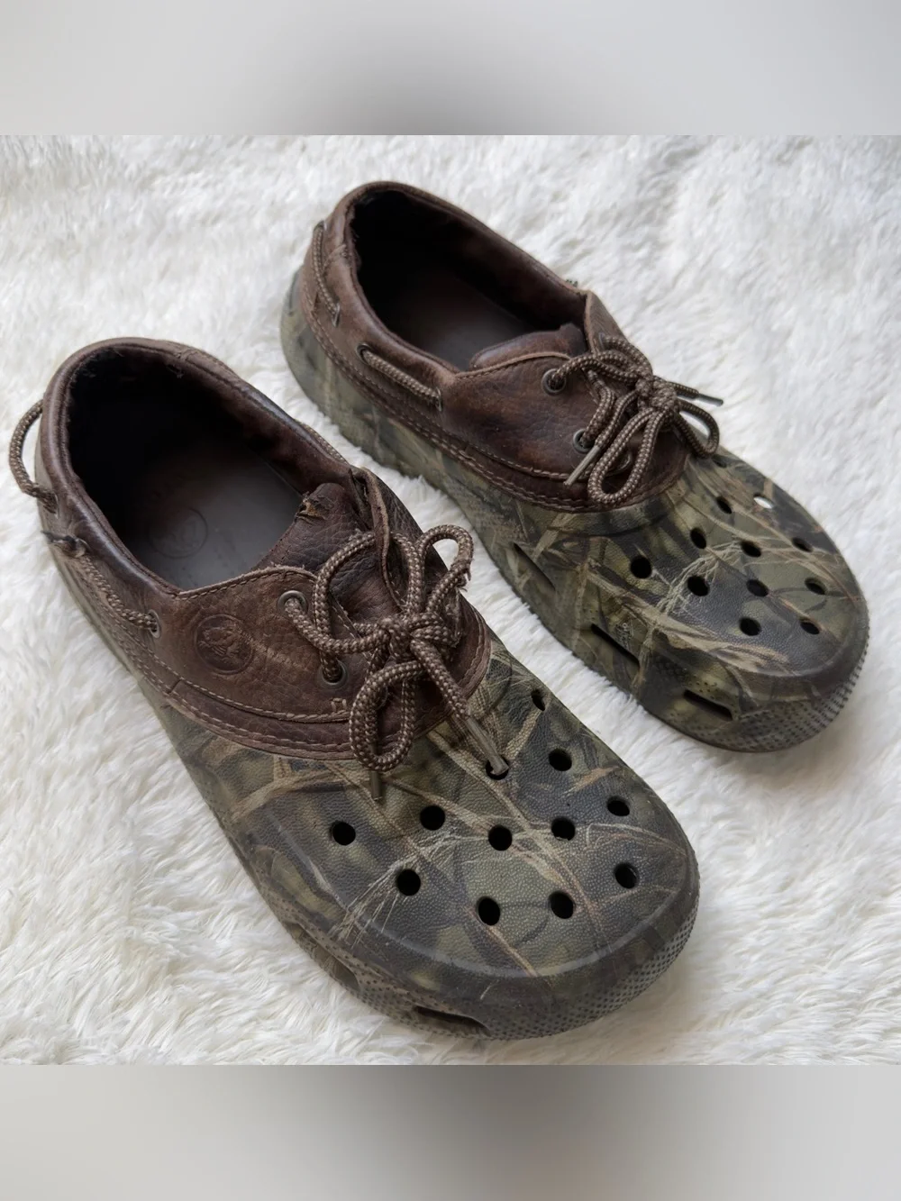 CROCS boat style